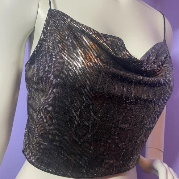 Metallic Snake Print Tank Top - Picture 5 of 6
